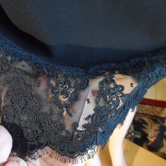 Saks Fifth Avenue Vintage Black skirt Suit w/Lace Insert Detail Size S - Picture 11 of 16